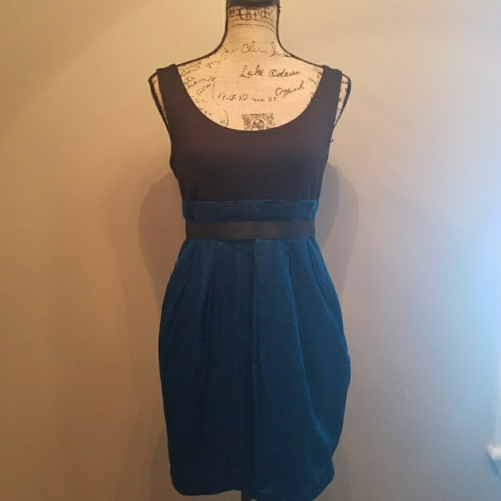Black and Teal Sleeveless Dress